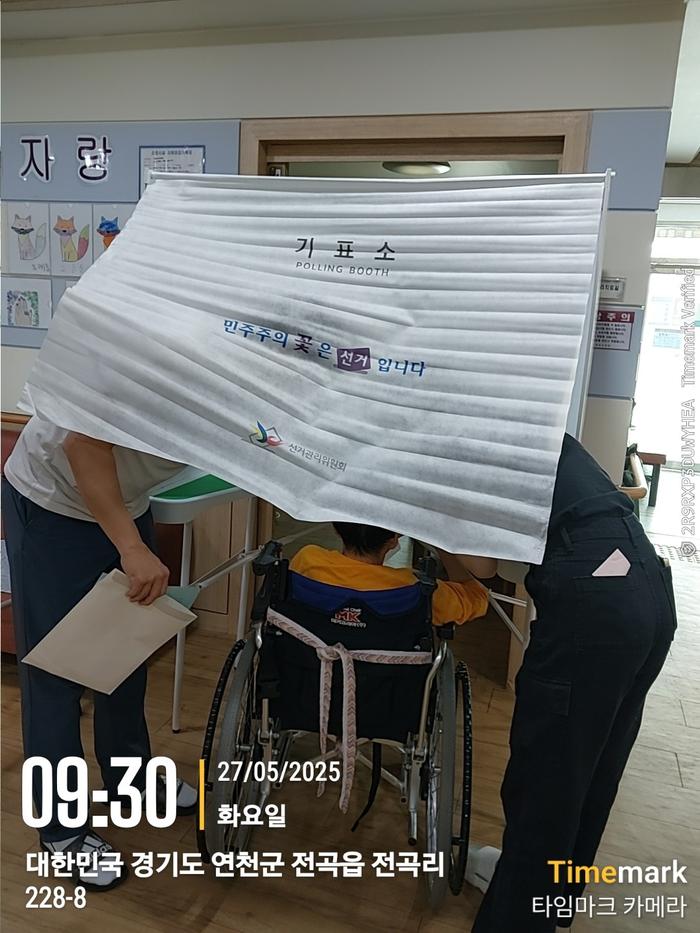 235149625_poiV38Ds_0def5fb3ea92052a521b75054928cd0a8abf19c5.jpg 이미지크게보기